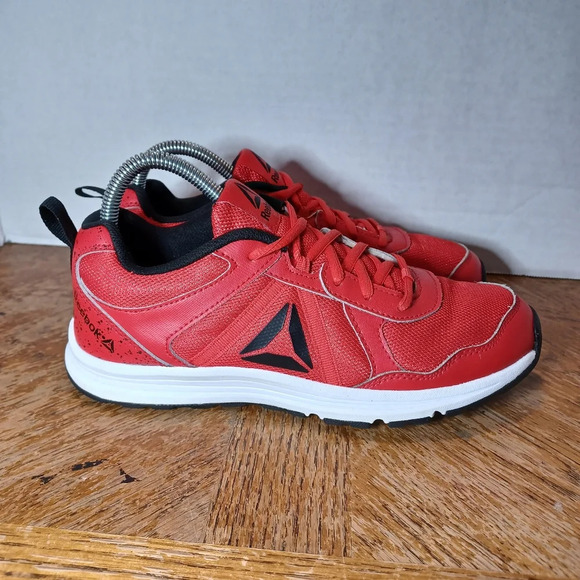 Reebok Almotion 4.0 Running Shoes Red Kids Size 6 (95 Box 12) - Picture 1 of 9